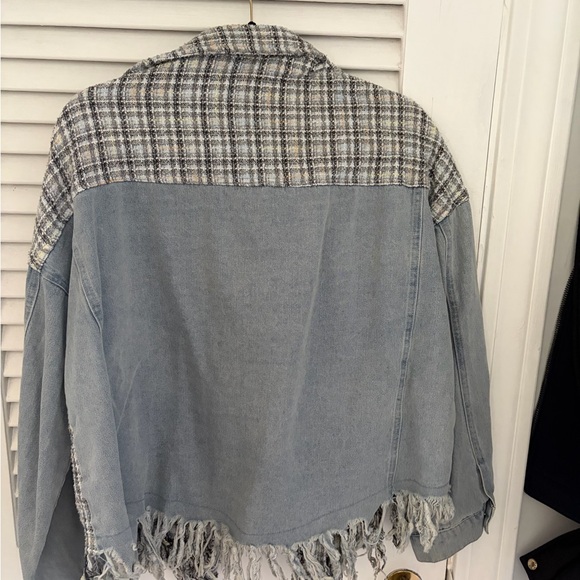 Denim Shacket - Picture 4 of 5